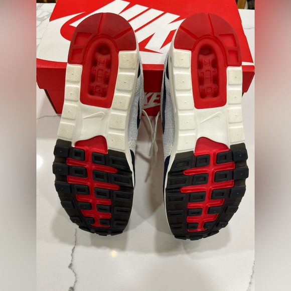 BRAND NEW!! Nike Air Max 1 Ultra 2.0 Flyknit!! - Picture 10 of 12